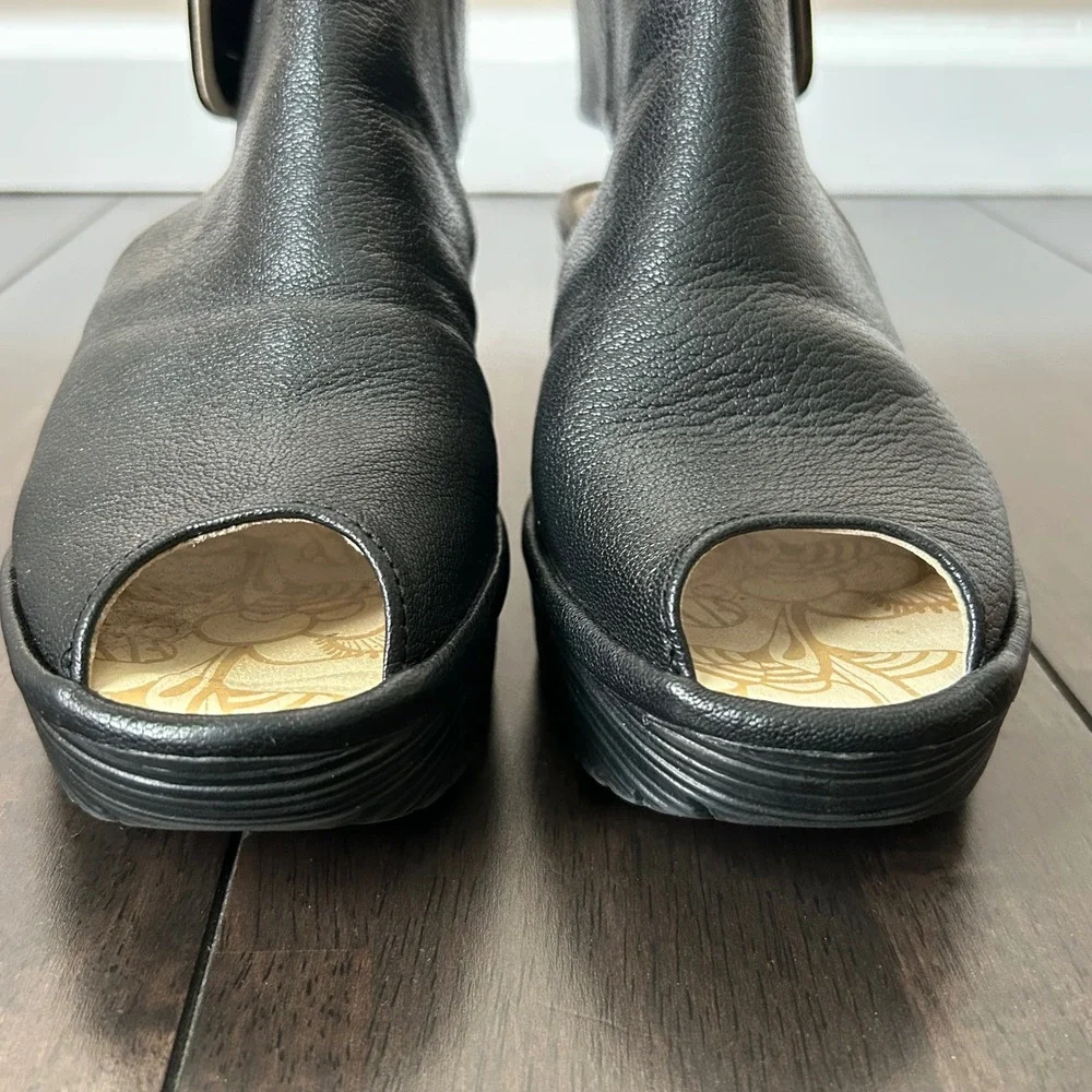 Fly London Yone Black Leather Wedge Peep Toe Platform Sandals Size 38
